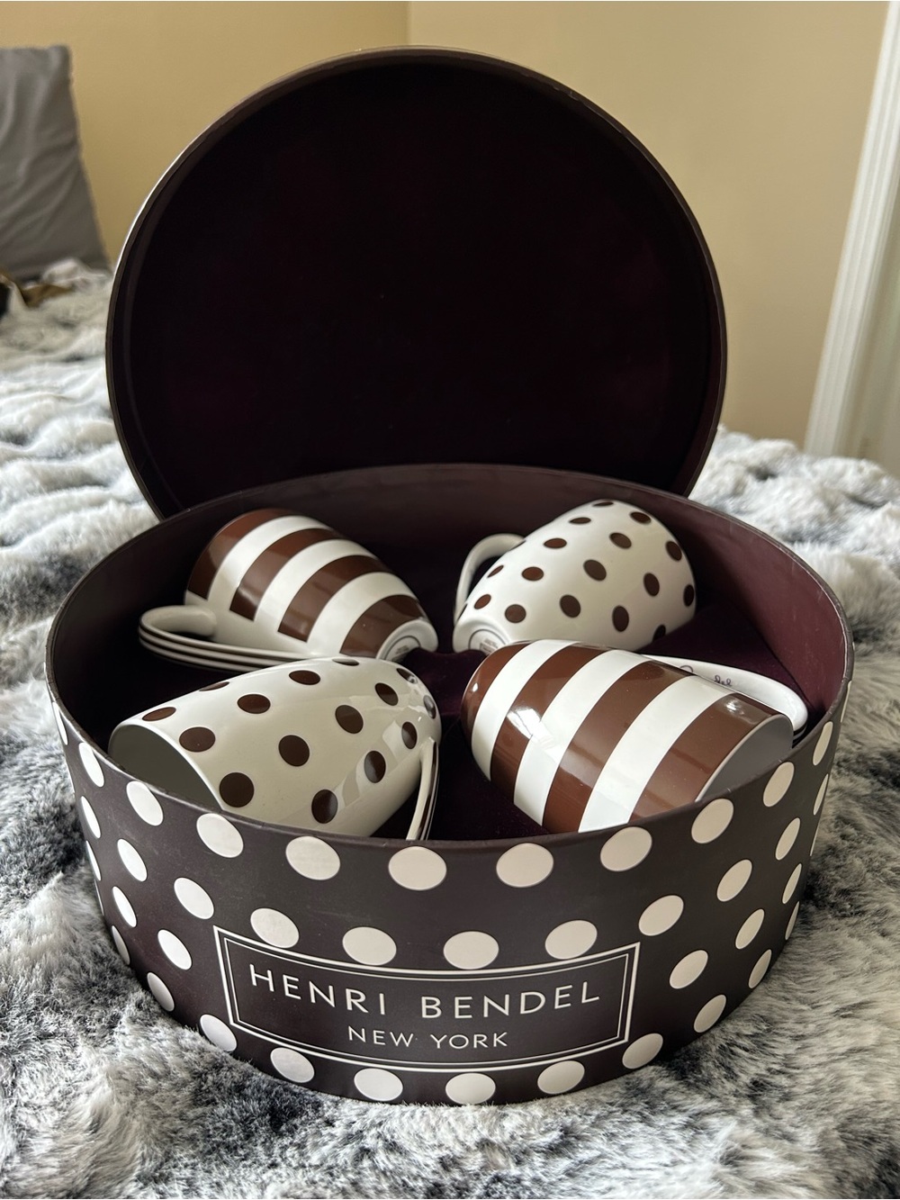 *NWT* Henri Bendel Brown and White Polka Dot & Stripe Cup Set, *Collector’s Item